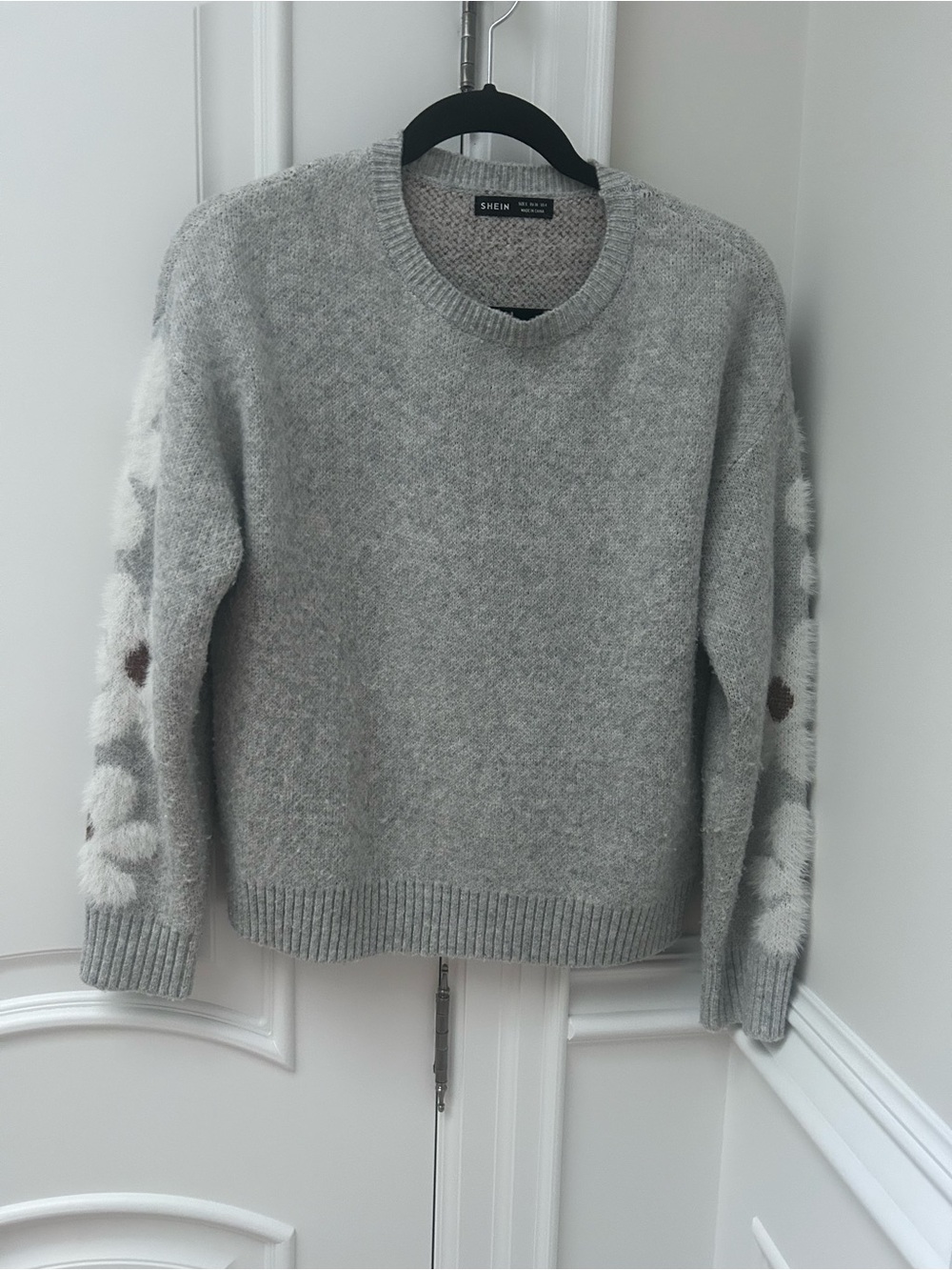 SHEIN Gray Crewneck Sweater with Floral Sleeve Accents